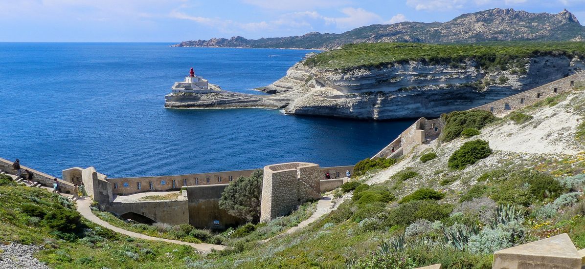 ボニファシオ フランス Renaissance