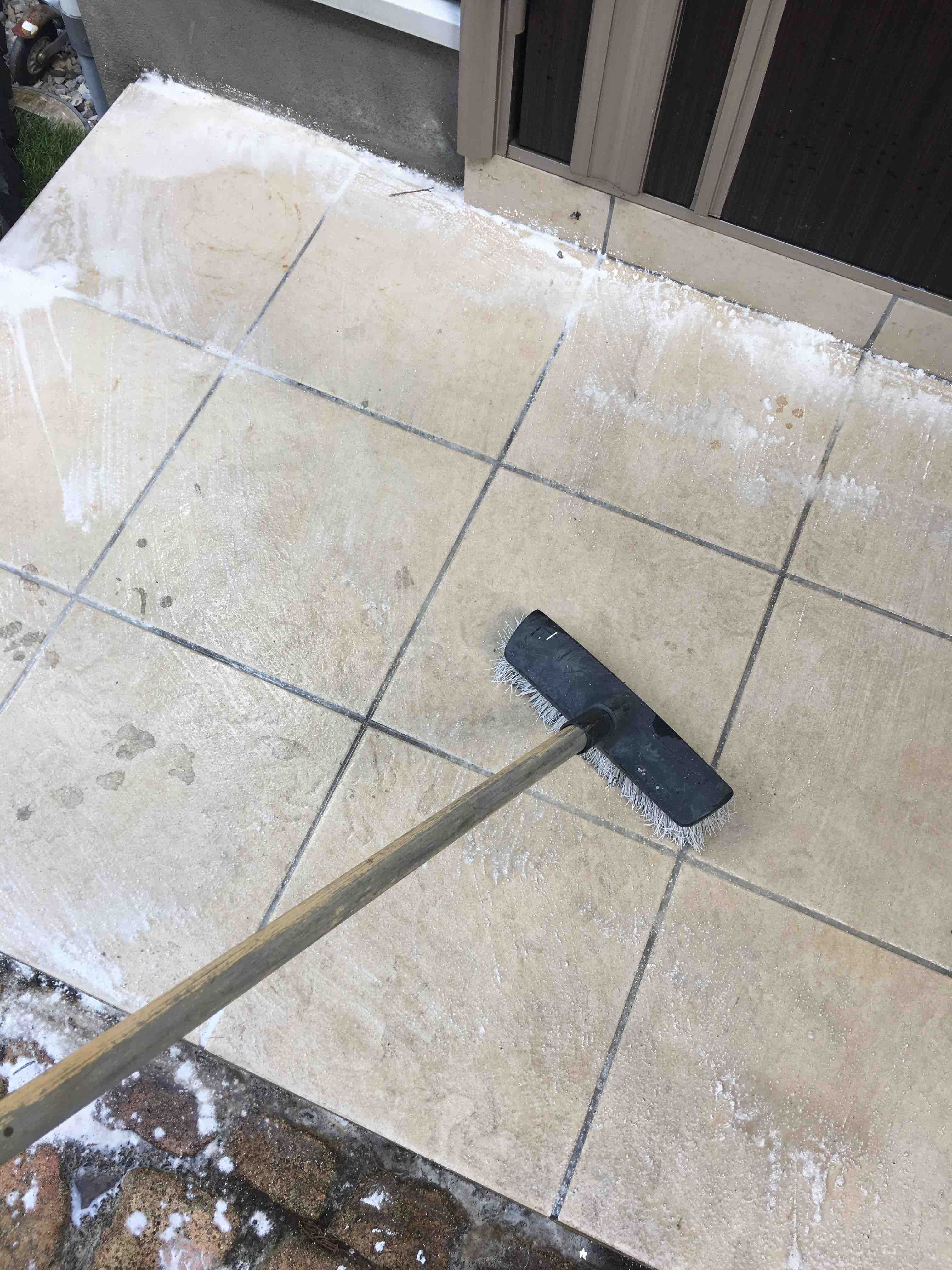 オキシクリーンで玄関掃除 失敗編 Diyで作る こどもと過ごすおうち時間 オキシクリーンで玄関掃除 失敗編 Diyで作る こどもと過ごすおうち時間