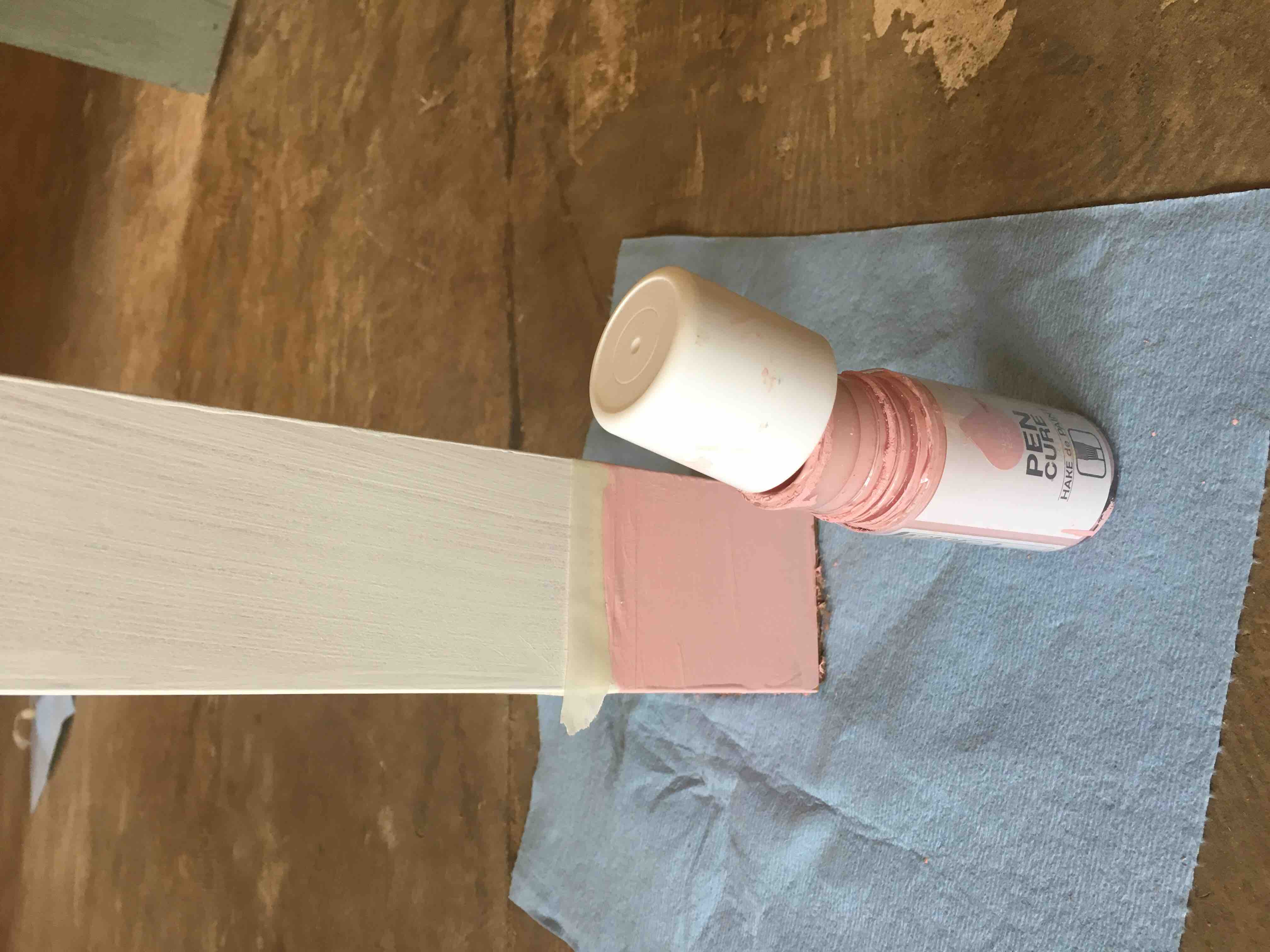 Ikeaのダイニングテーブルをポップにリメイク Diyで作る こどもと過ごすおうち時間