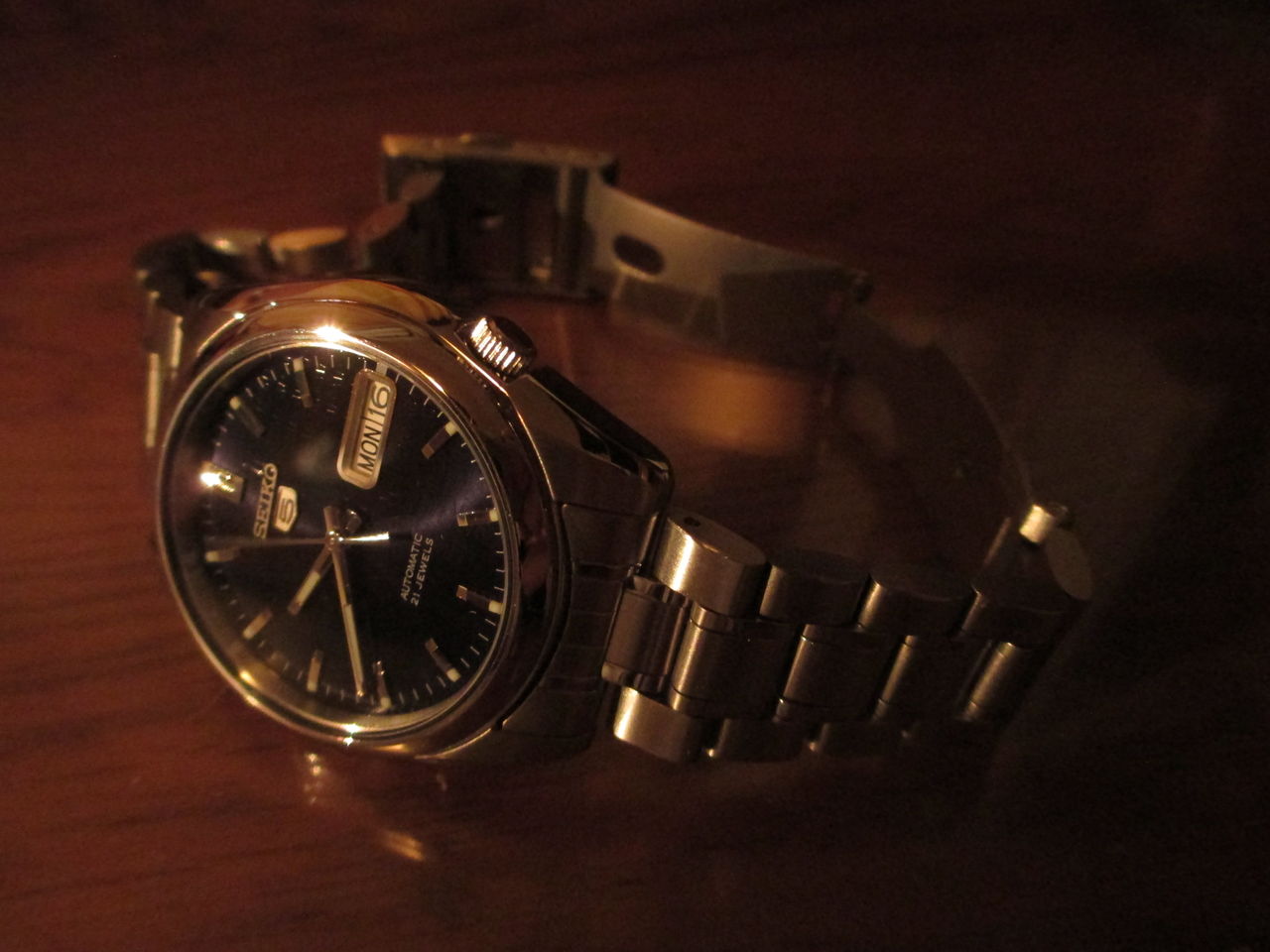 レビュー】SEIKO5 SNK357KC : 理系な腕時計ブログ
