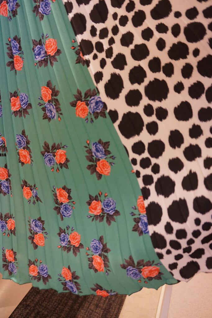 MSGM（エムエスジーエム）ミックスプリントプリーツスカート