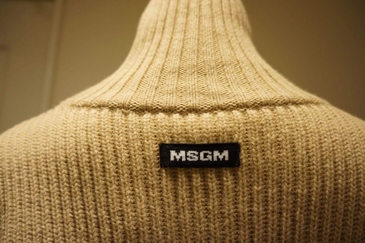 MSGM（エムエスジーエム）カラーブロックタートルニットセーター 