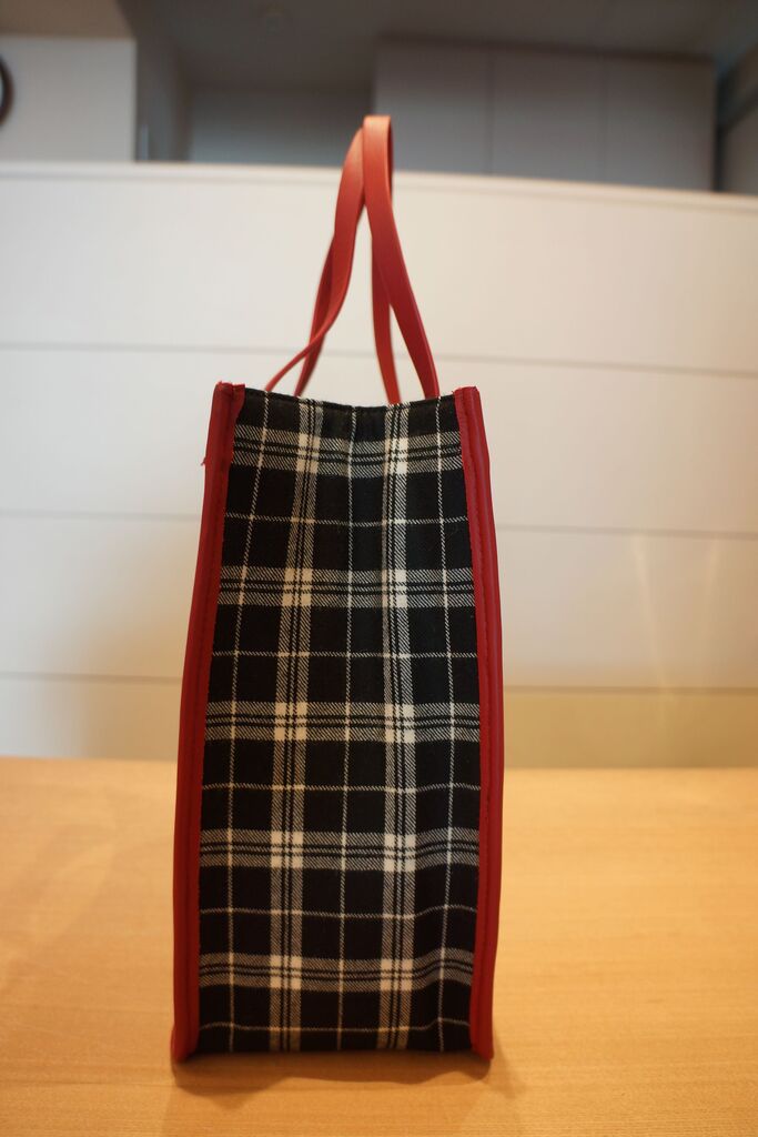 KEITAMARUYAMA(ケイタマルヤマ)Square Tote Bag(チェック KEITAMARUYAMA(ケイタマルヤマ)Square Tote Bag(チェック