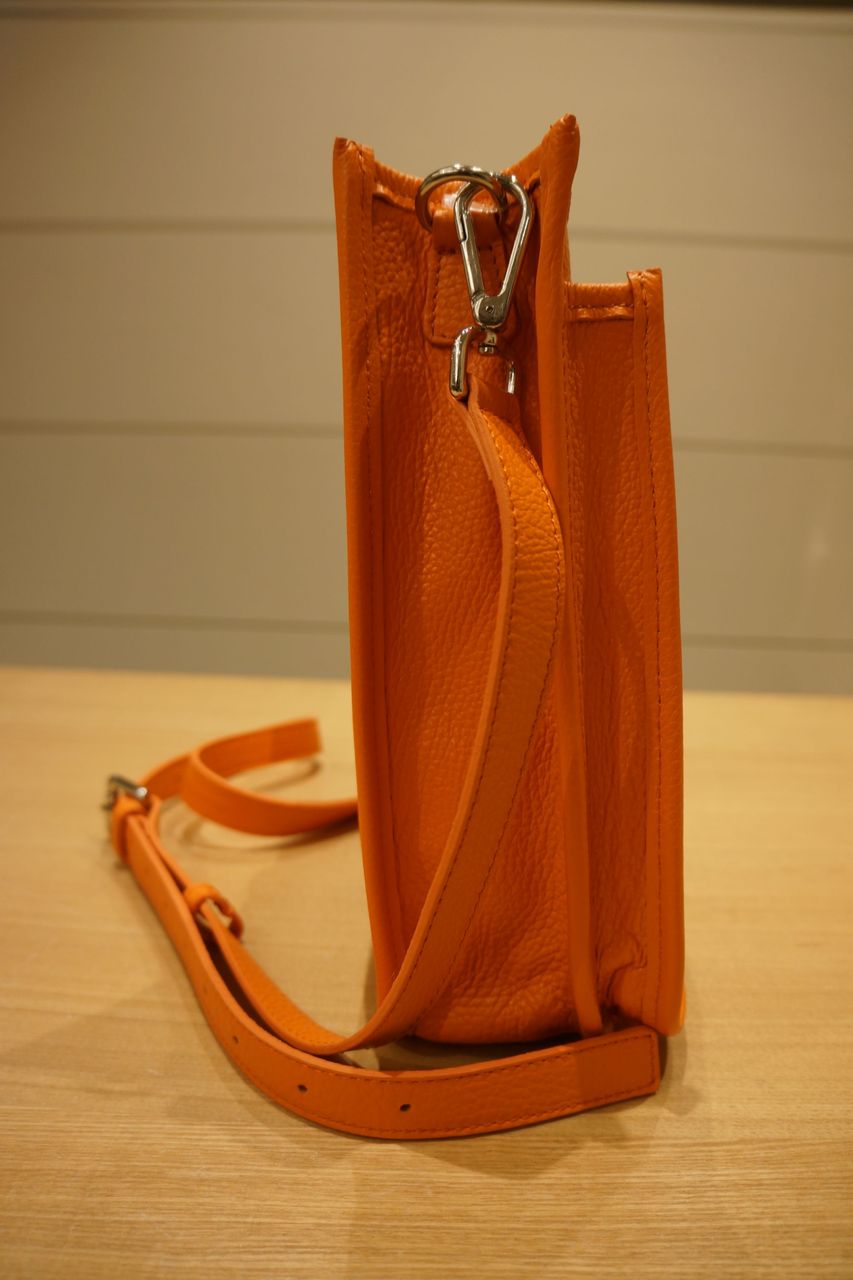 AURORA PRESTIGE（オーロラプレステージ）パンチングスマイル