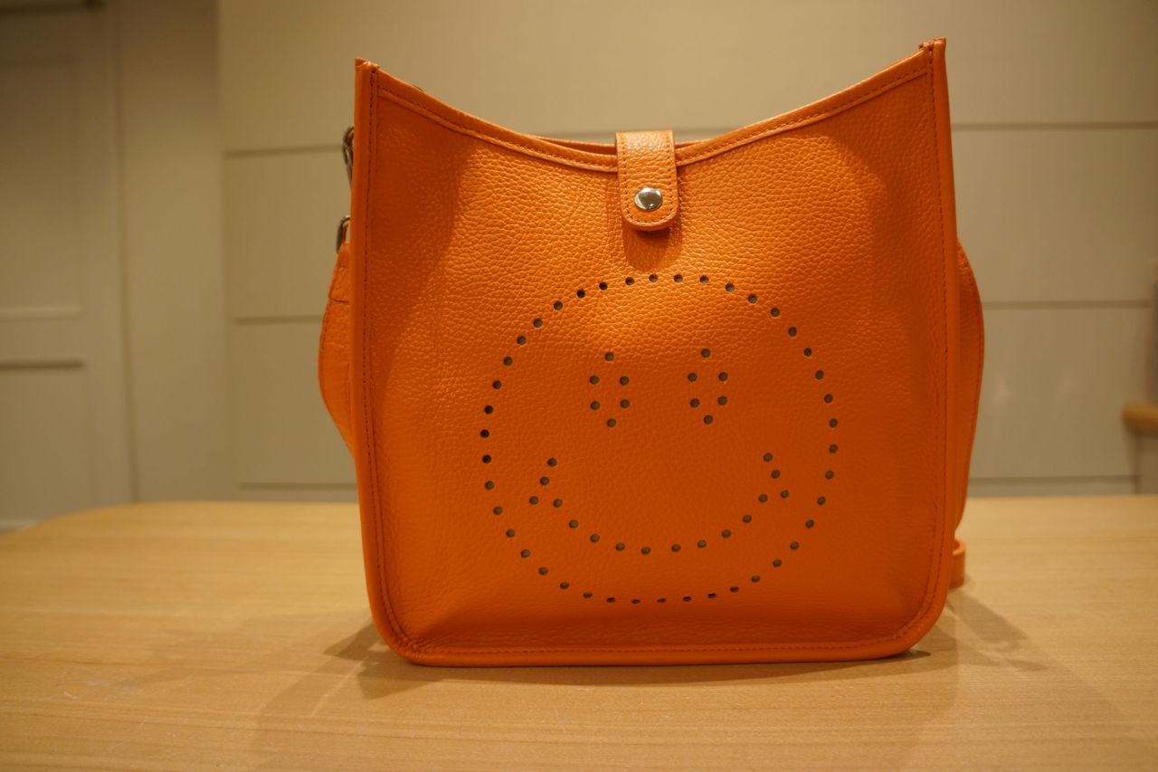 AURORA PRESTIGE（オーロラプレステージ）パンチングスマイル