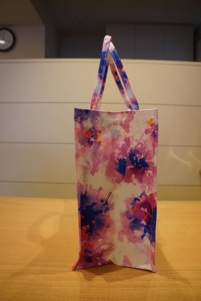 ★MSGM★ロゴプリントトートバッグ MSGM（エムエスジーエム）ロゴ＆フラワープリントトートバッグ