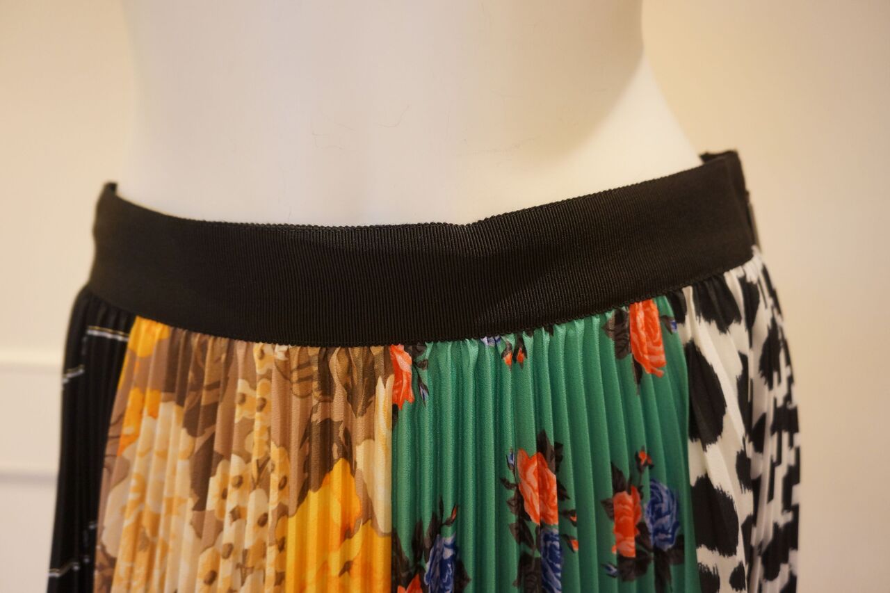 MSGM（エムエスジーエム）ミックスプリントプリーツスカート