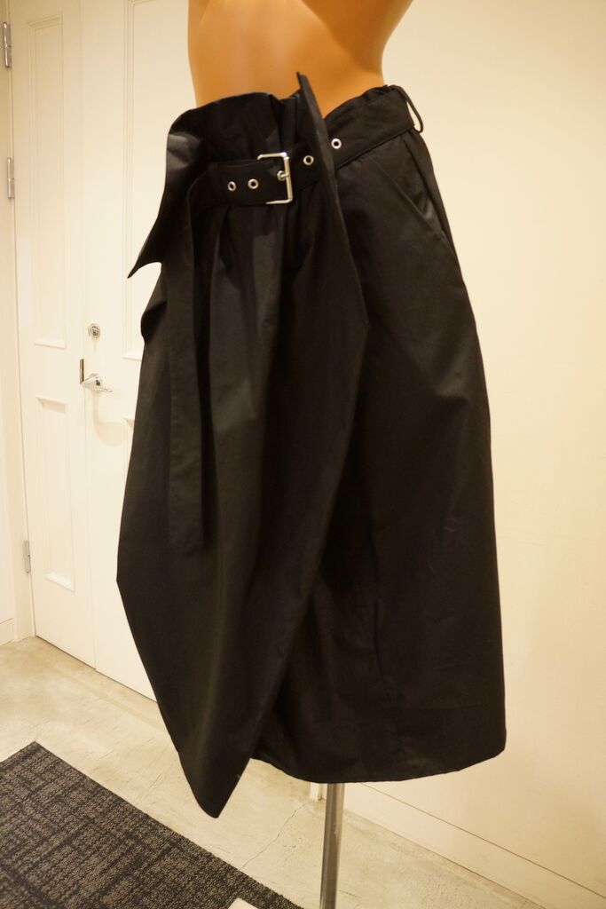MSGM（エムエスジーエム）共ベルト付きスカート : mode shop sugino