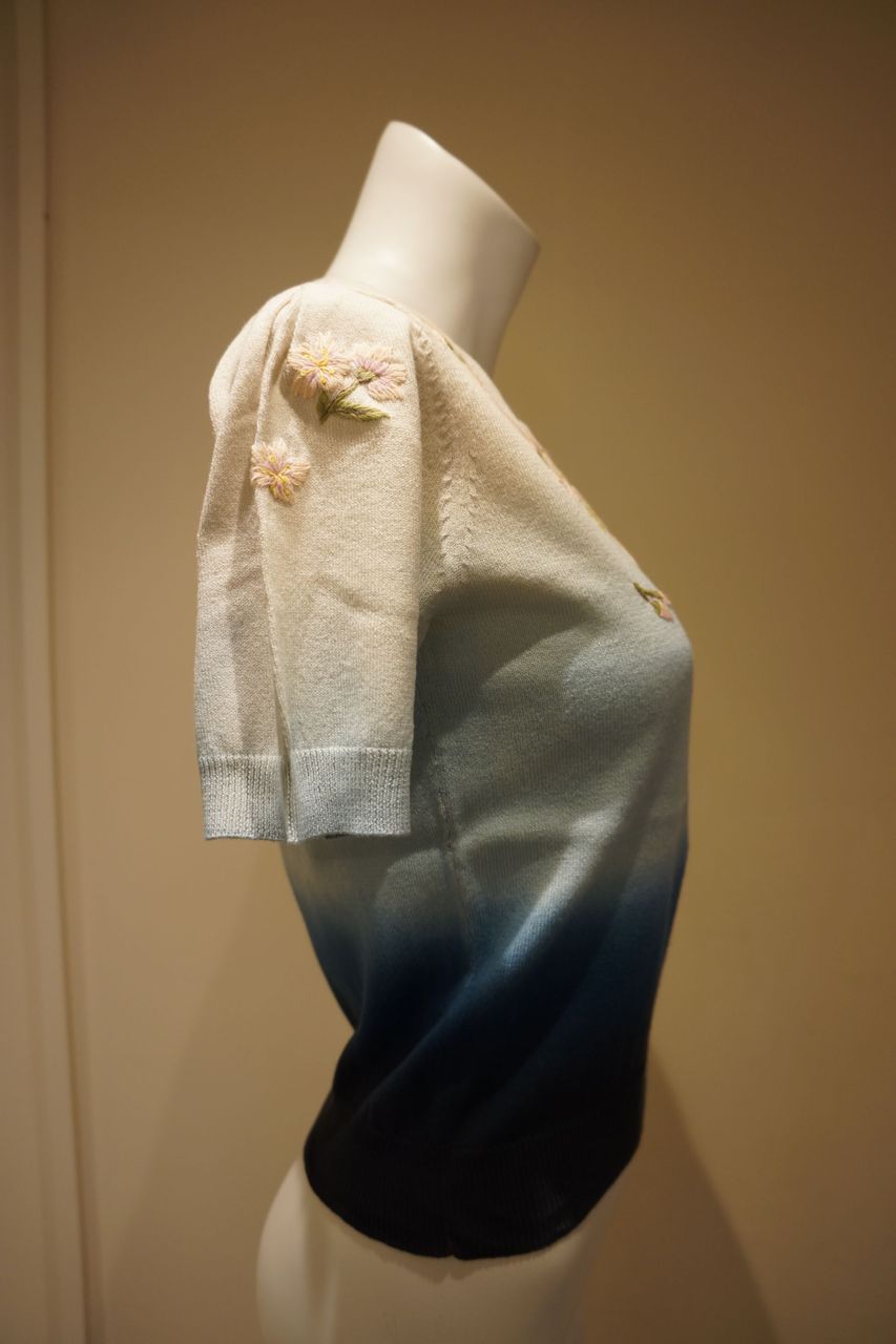 KEITA MARUYAMA(ケイタマルヤマ)桜刺繍グラデーションニット KEITA MARUYAMA(ケイタマルヤマ)桜刺繍グラデーションニット