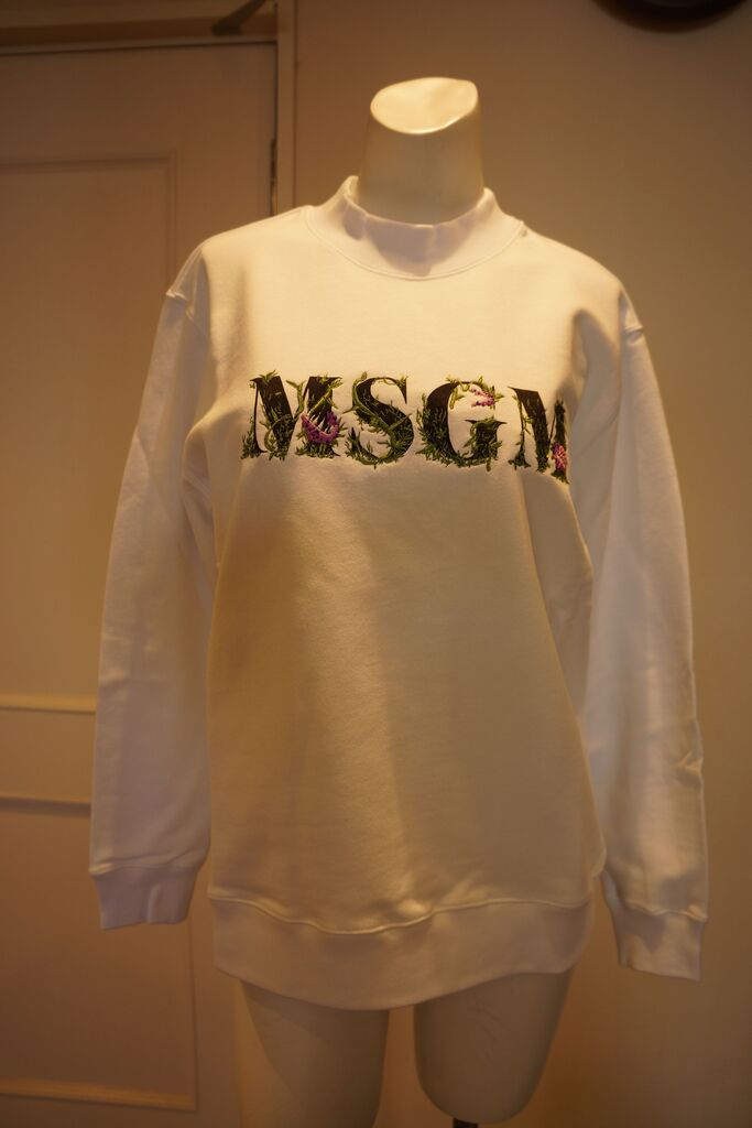 MSGM（エムエスジーエム）刺繍入りロゴトレーナー : mode shop sugino 