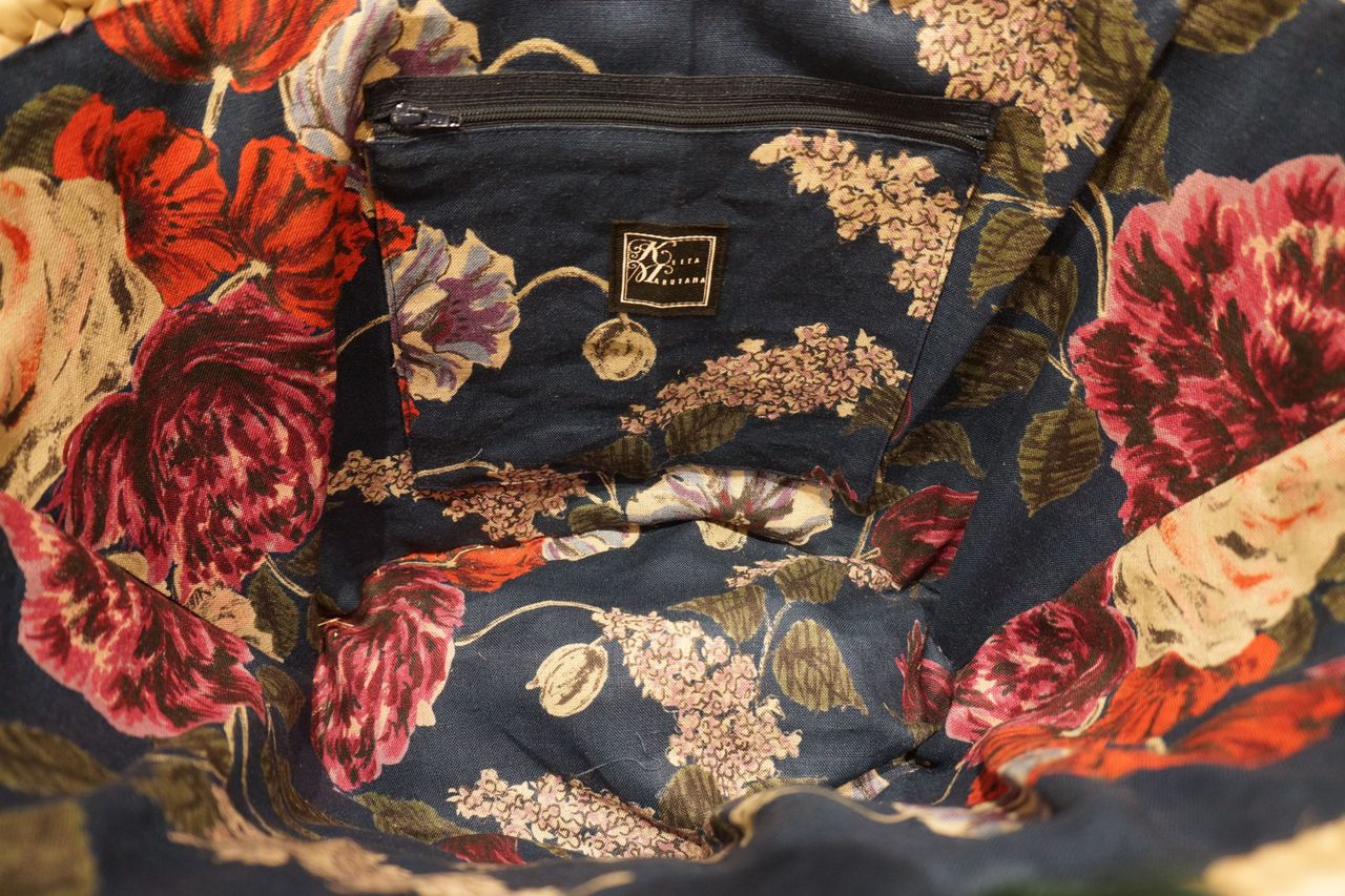 と*☆様 極美品 希少✨ ケイタマルヤマ ゴブラン織り 立体刺繍 花柄 総柄 コ ケイタ マルヤマ 「陶器小花柄」の浴衣やチャイナシャツ、田中