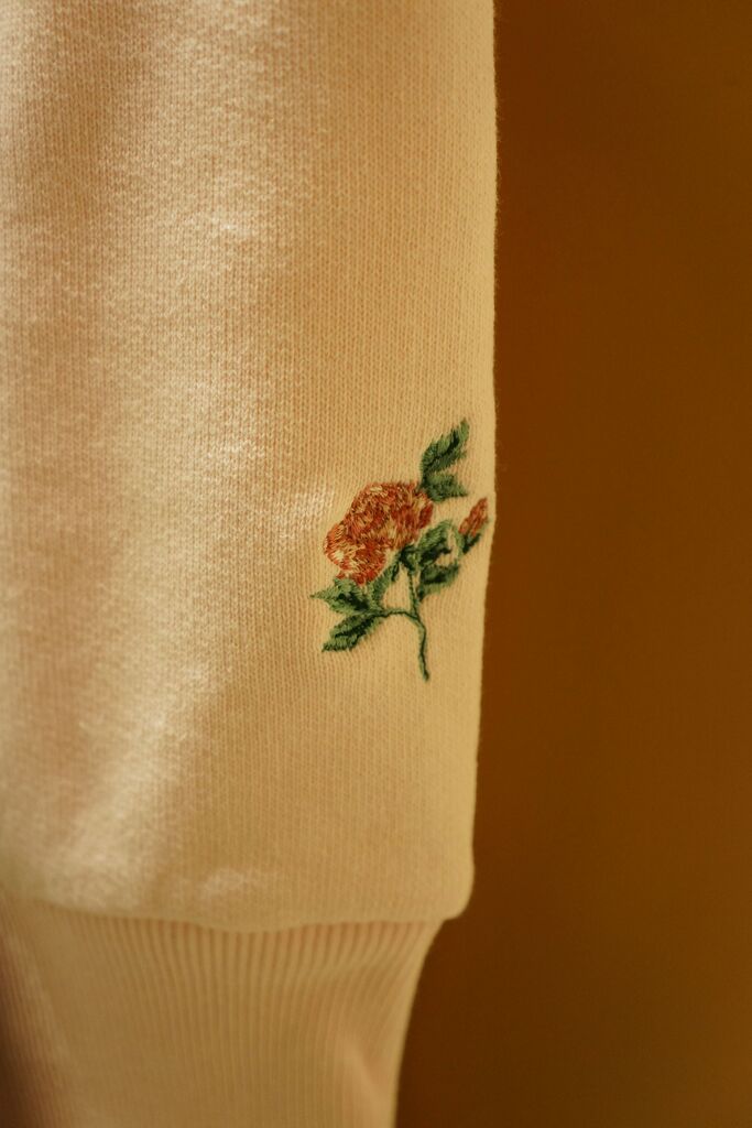 KEITA MARUYAMA（ケイタマルヤマ）ローズ刺繍スウェットパーカー 