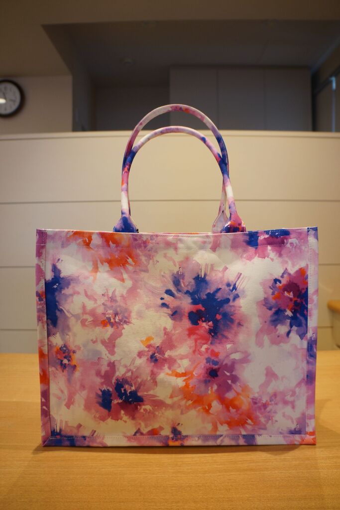 MSGM（エムエスジーエム）ロゴ＆フラワープリントトートバッグ : mode