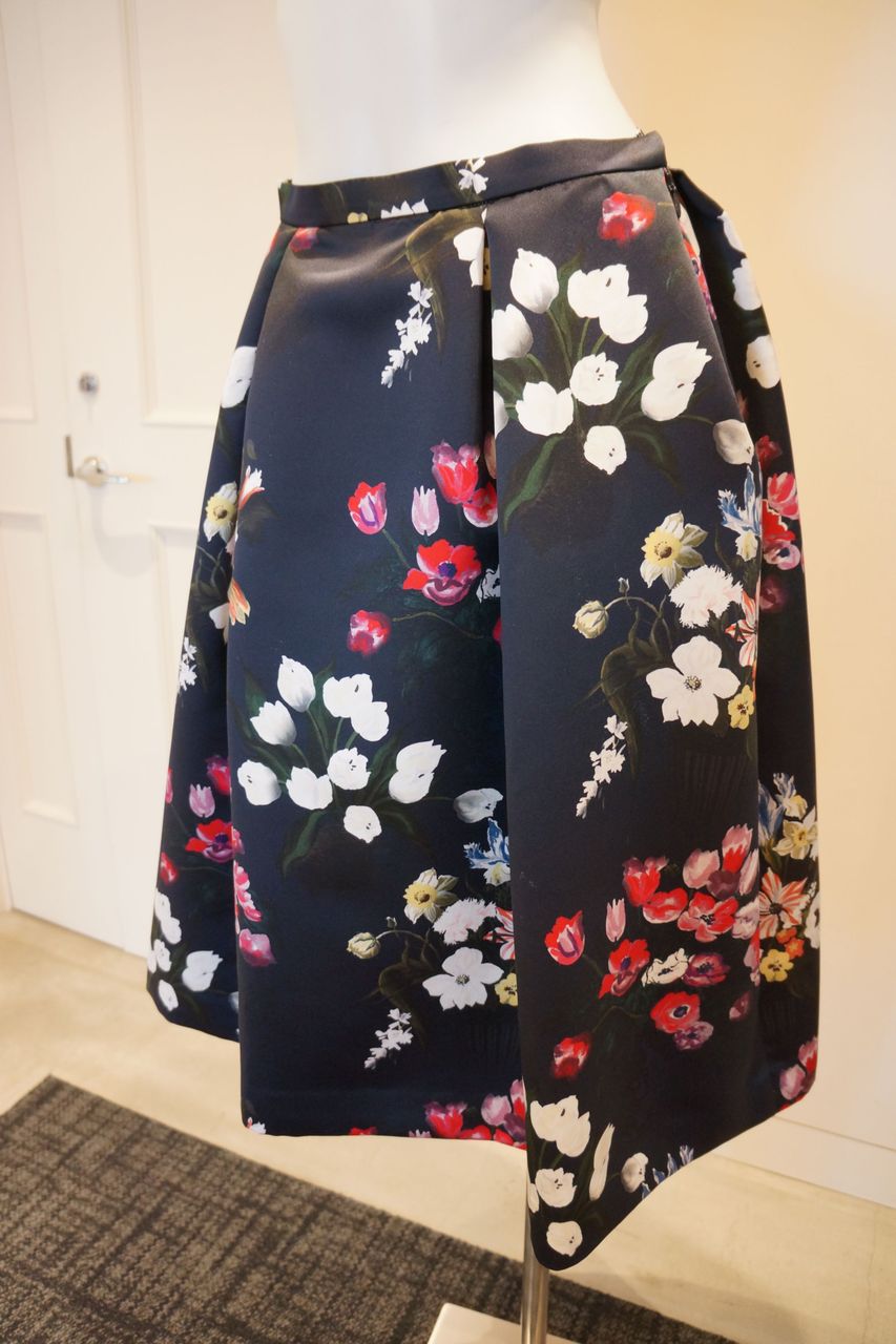 KEITA MARUYAMA（ケイタマルヤマ）夜の花プリントフレアスカート