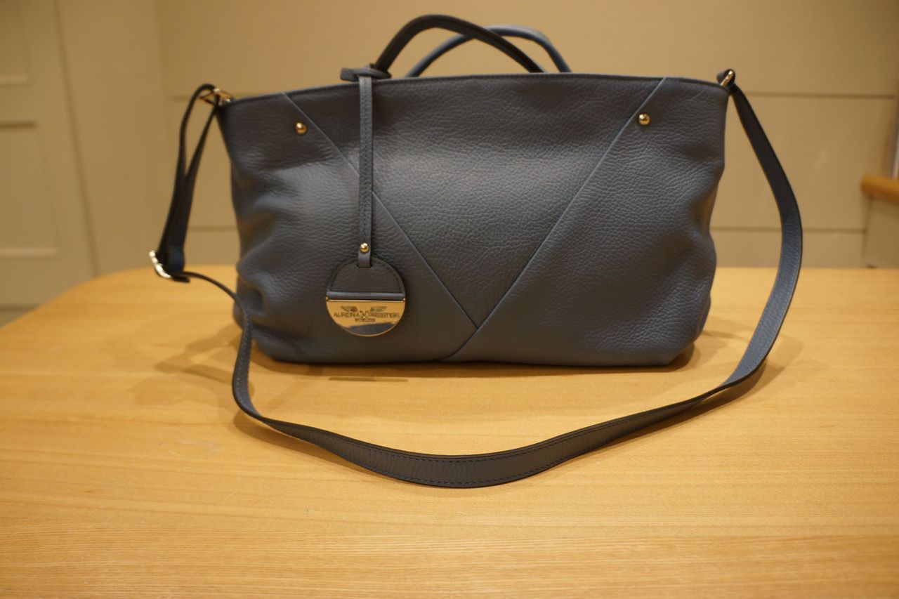 AURORA PRESTIGE（オーロラプレステージ）　シュリンクレザー　バッグ AURORA PRESTIGE（オーロラプレステージ）シュリンクレザー