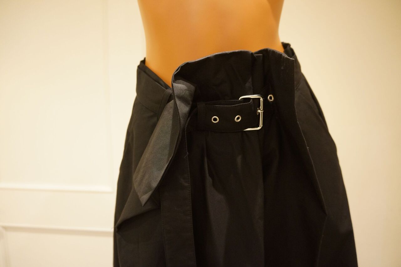 MSGM（エムエスジーエム）共ベルト付きスカート : mode shop sugino