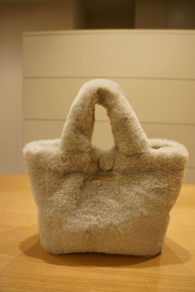 HERNO（ヘルノ）フェイクファー2WAYバッグ : mode shop sugino 