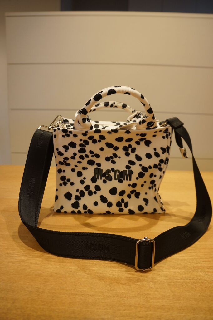 MSGM】 【【New】MSGM Name Tagトートバッグ【Japan Exclusive