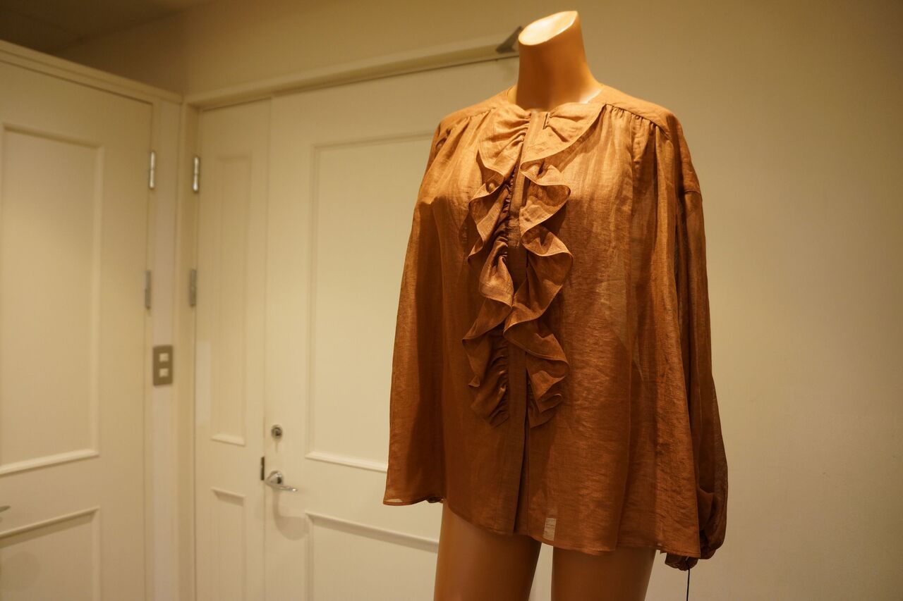irise（イリゼ）リネン混フリルブラウス : mode shop sugino official blog
