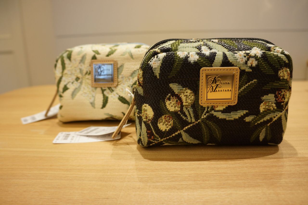 KEITA MARUYAMA ケイタマルヤマ　チャイナ　クラッチバッグ　ポーチ KEITA MARUYAMA ケイタマルヤマ チャイナ クラッチバッグ ポーチ