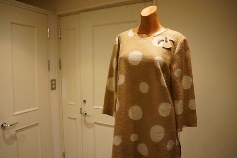 ワンピース yuki YUKI TAKASE（ユキタカセ）ドット柄カットワンピース : mode