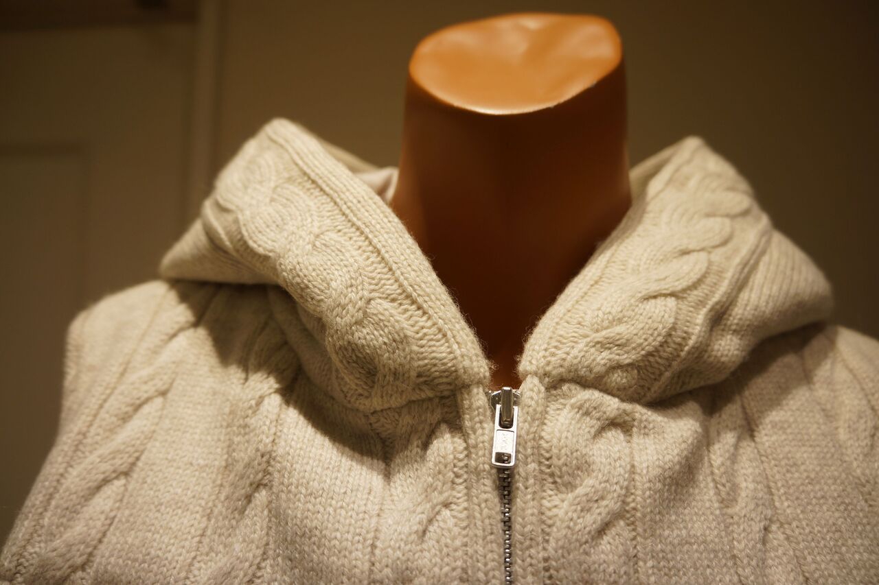 DUAL VIEW（デュアルヴュー）ケーブルニットダウンベスト : mode shop