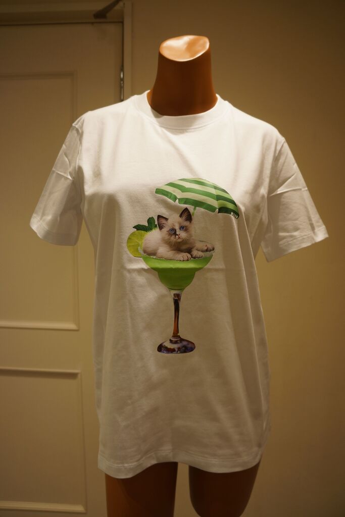 新品限定★MSGM★イタリア製 ✫キャット ロゴ Tシャツ カットソー 入手困難 新品限定☆MSGM☆イタリア製 ✫キャット ロゴ Tシャツ