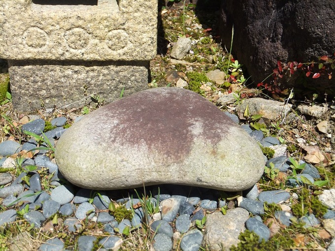 自然石（川石）