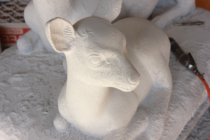 親子なで鹿（砥鹿神社）制作工程｜動物の石像