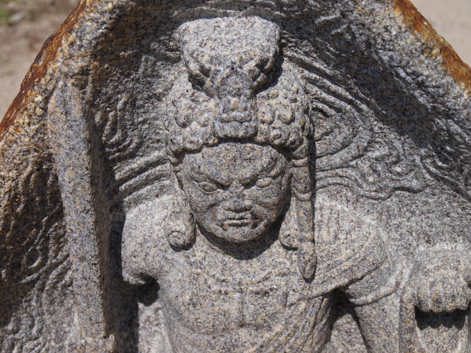 不動明王石像火炎｜石仏彫刻