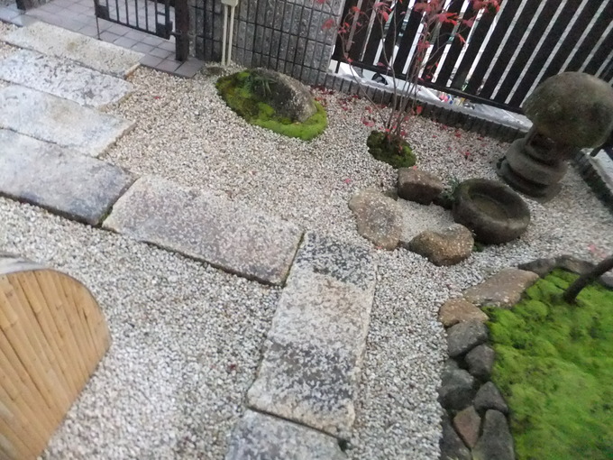 石貼り・石張りの通路