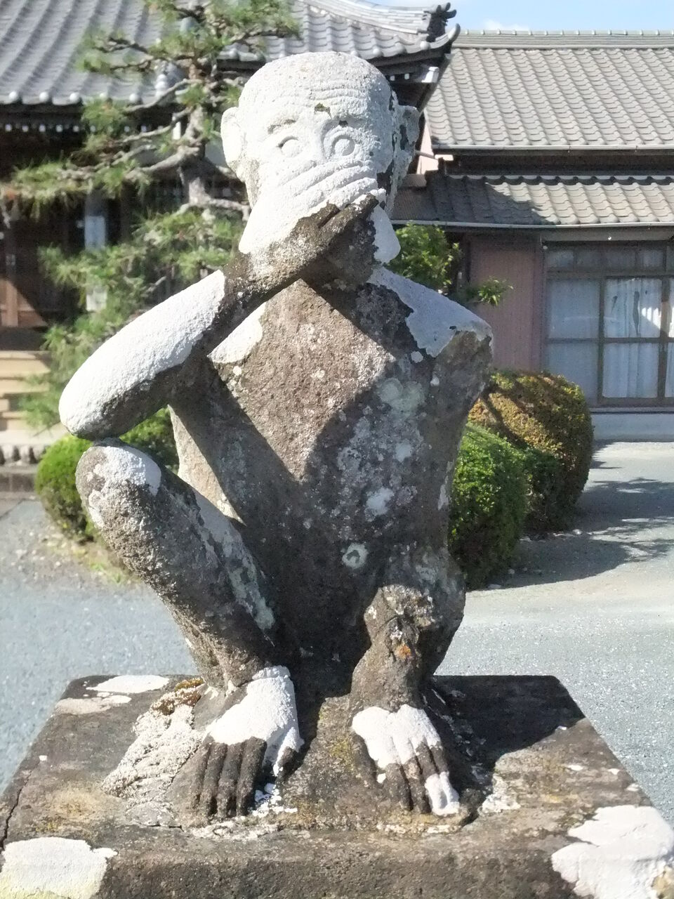 石像の模刻（複製・レプリカ)制作｜三猿石像 : 岡崎市 老舗石屋㈱杉田