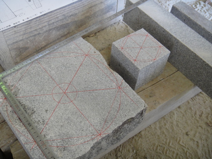琴柱ミニ灯篭作り方　部材切削　墨入れ