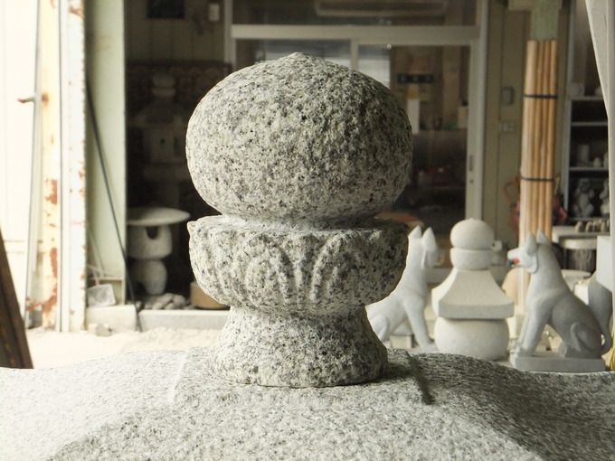 石灯篭の作り方 西ノ屋の宝珠（玉）の製作工程 : 岡崎市 老舗石屋