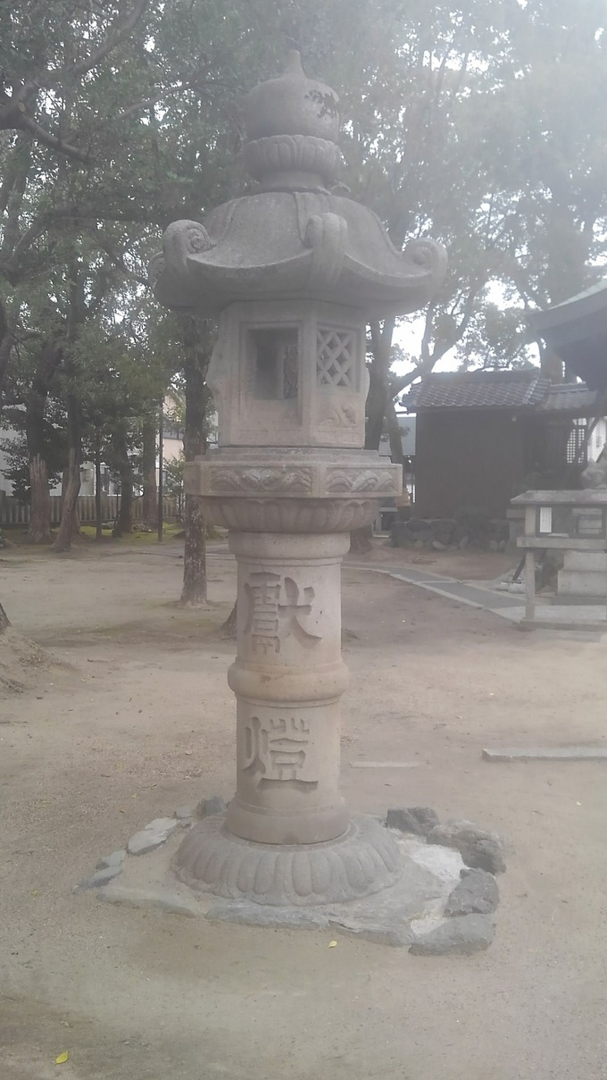 灯篭の移動｜神社