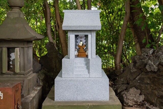 石の祠｜稲荷神社（江古田氷川神社）