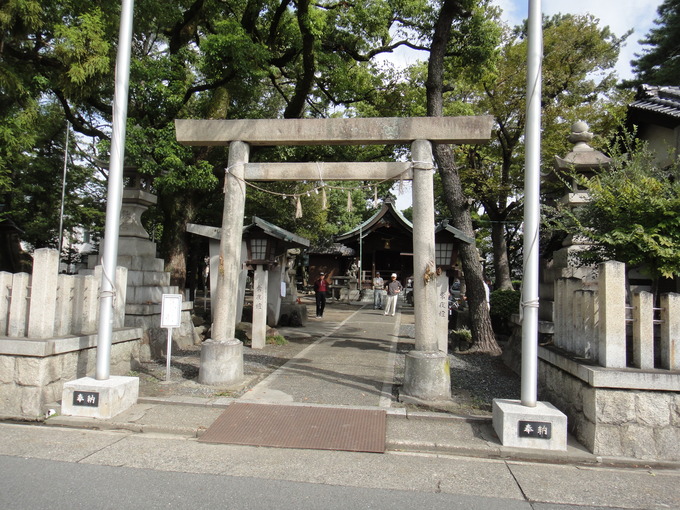 鳥居建て替え工事