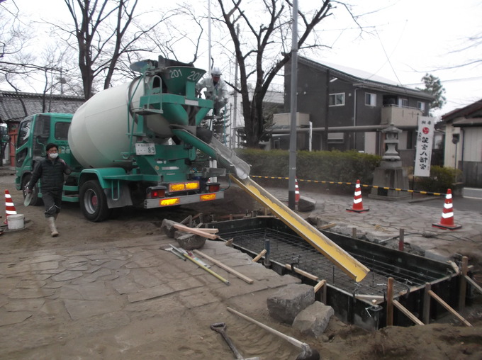 石鳥居基礎工事