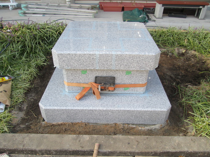 モニュメント土台
