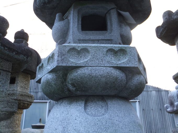 灯籠の向き（禅導寺受）