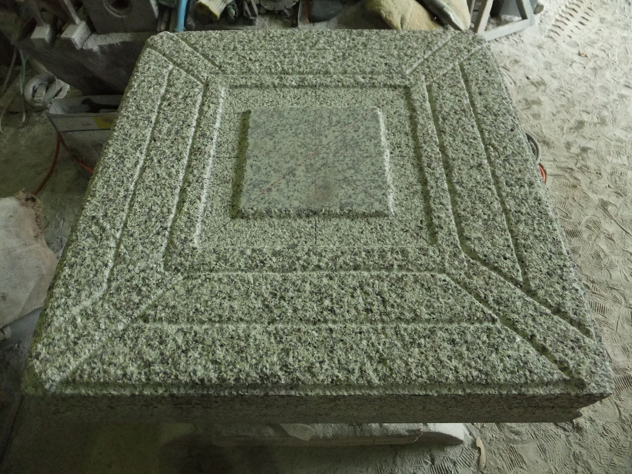 石灯篭の作り方 西ノ屋灯篭の笠 製作工程その5「雨かえし」 : 岡崎市