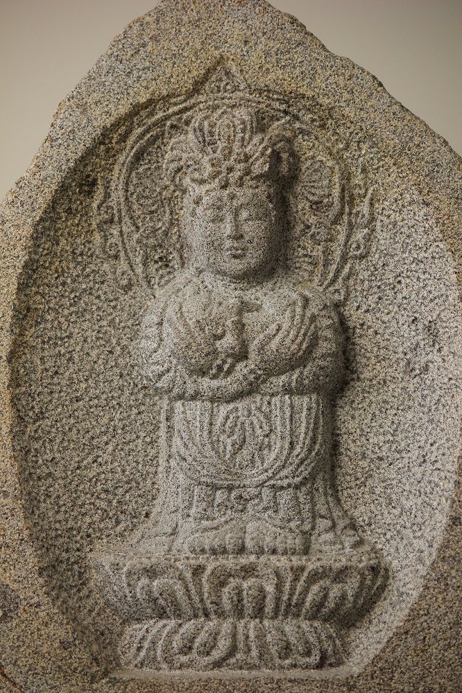 鬼子母神　石像本鞍馬石