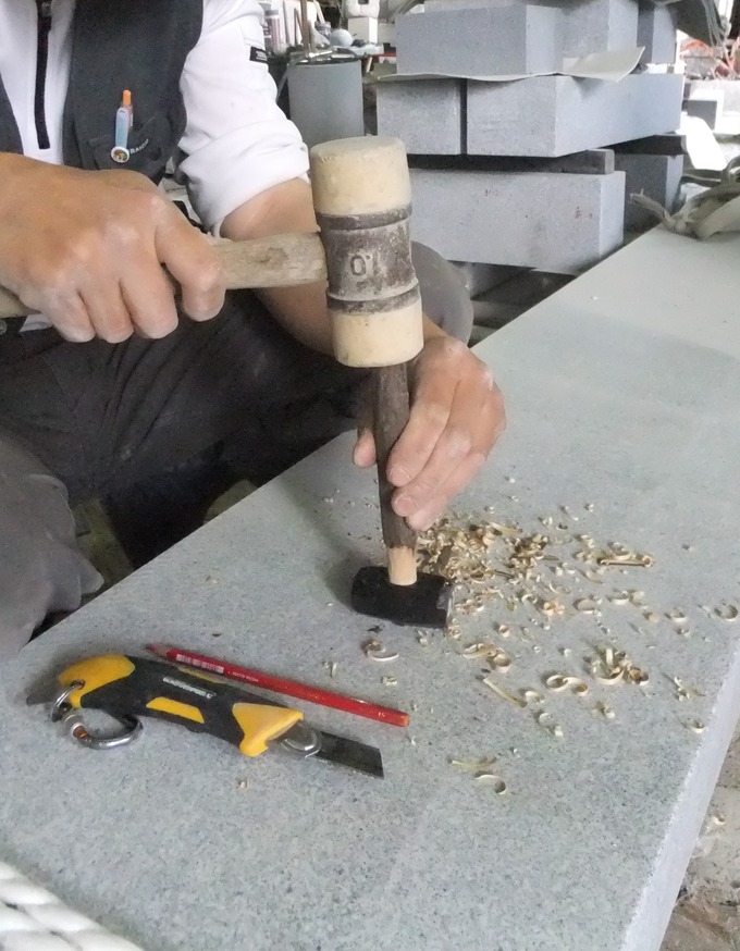 石屋の石道具　セットウの柄　つけ方6