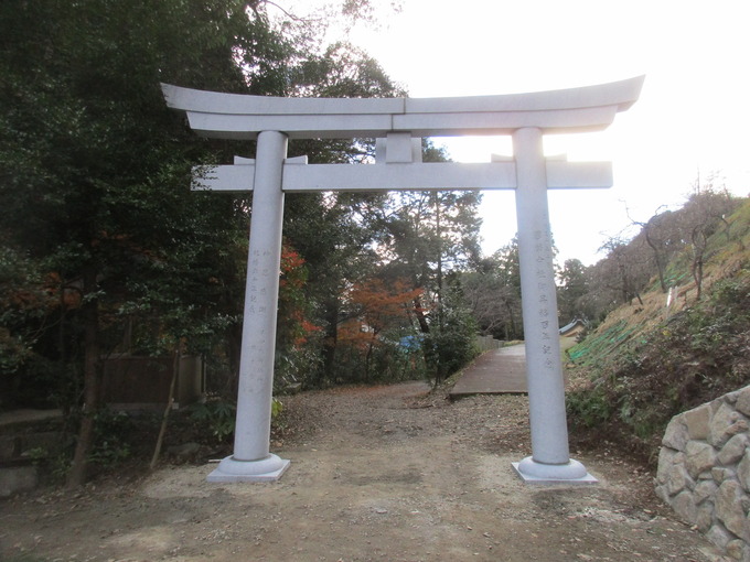 八幡鳥居　設置例犬山市大縣神社