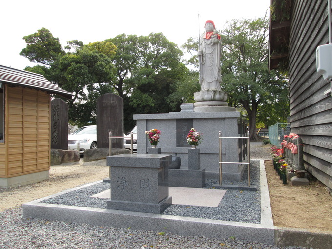 養寿寺永代供養塔（合同墓）西尾市