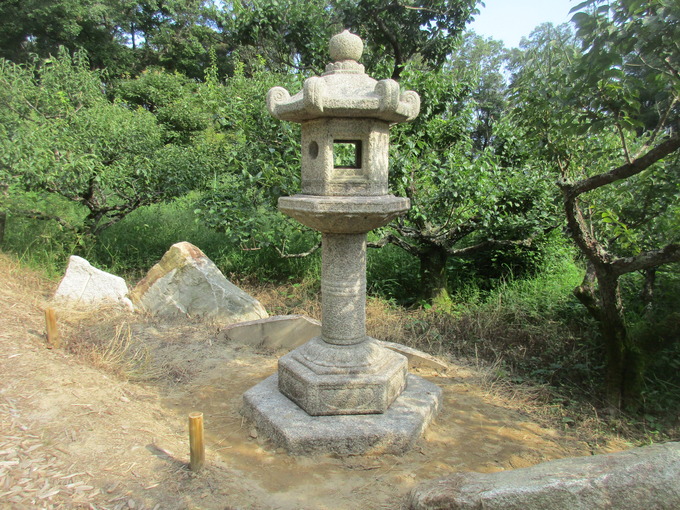 岩津天満宮｜岩清水八幡宮型灯篭