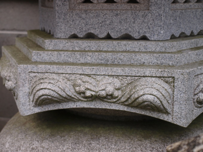 灯篭の向き（角雪見受）