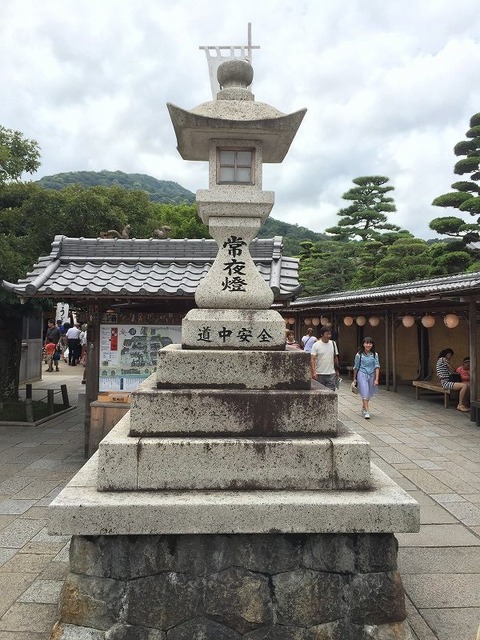 おかげ横丁常夜灯