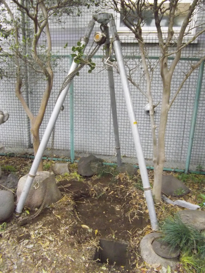 本鞍馬石　野面設置基礎