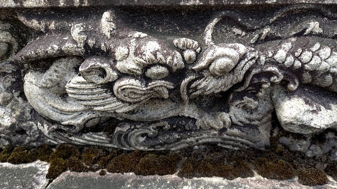 地輪正面（龍） (2)